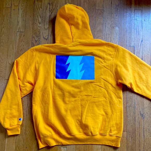 The Hundreds bright yellow pullover hoodie size XL. - Picture 4 of 4